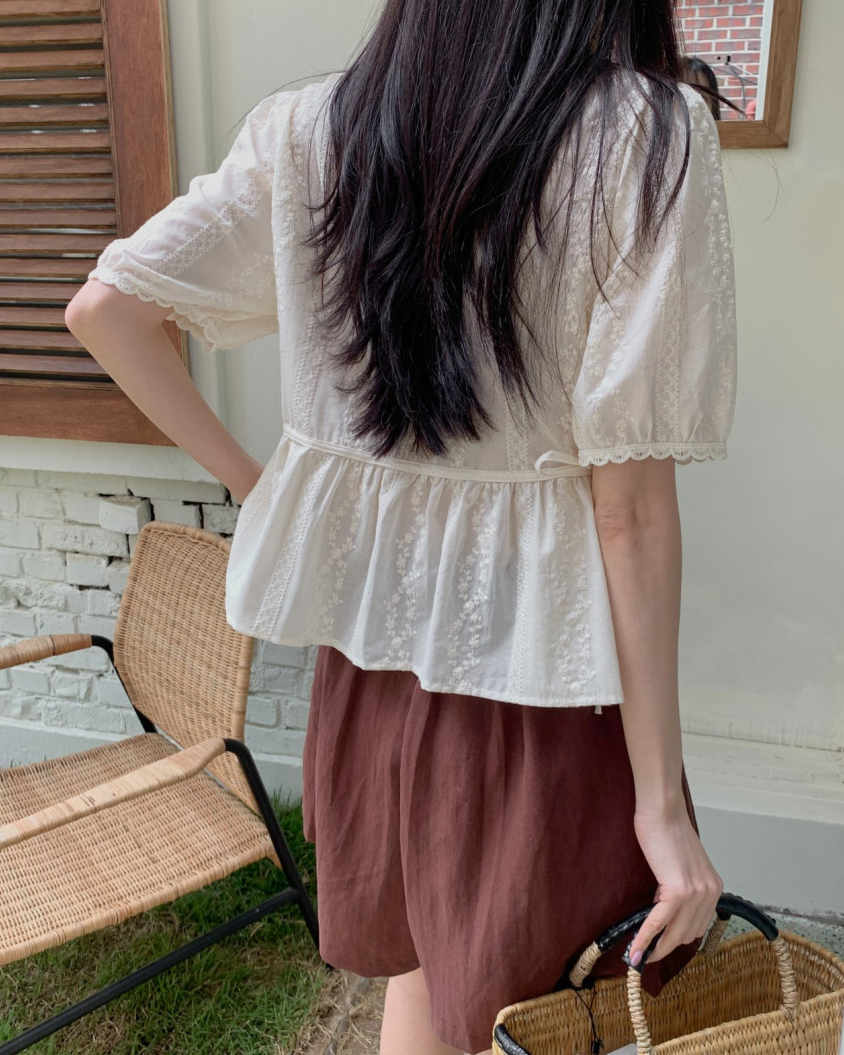 Lulu lace blouse
