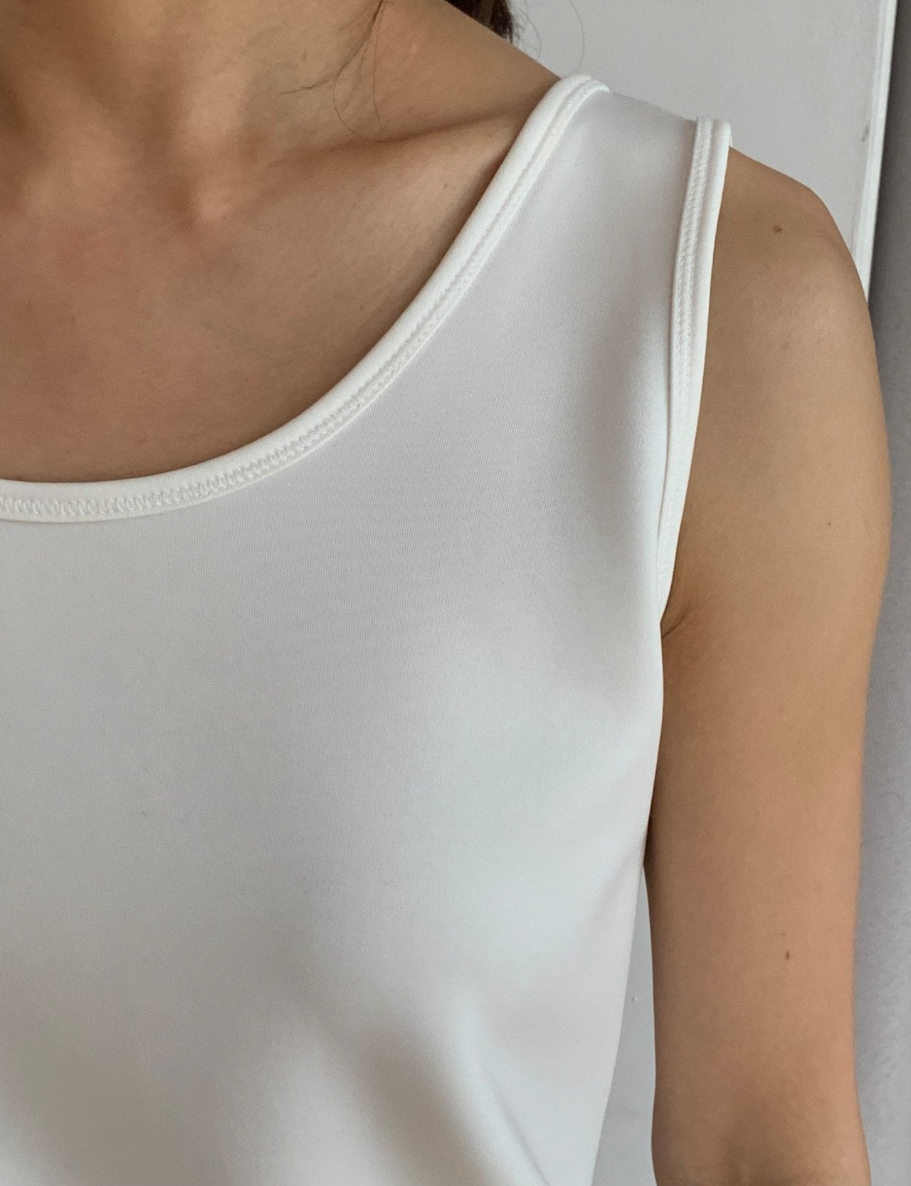 Jelly sleeveless top
