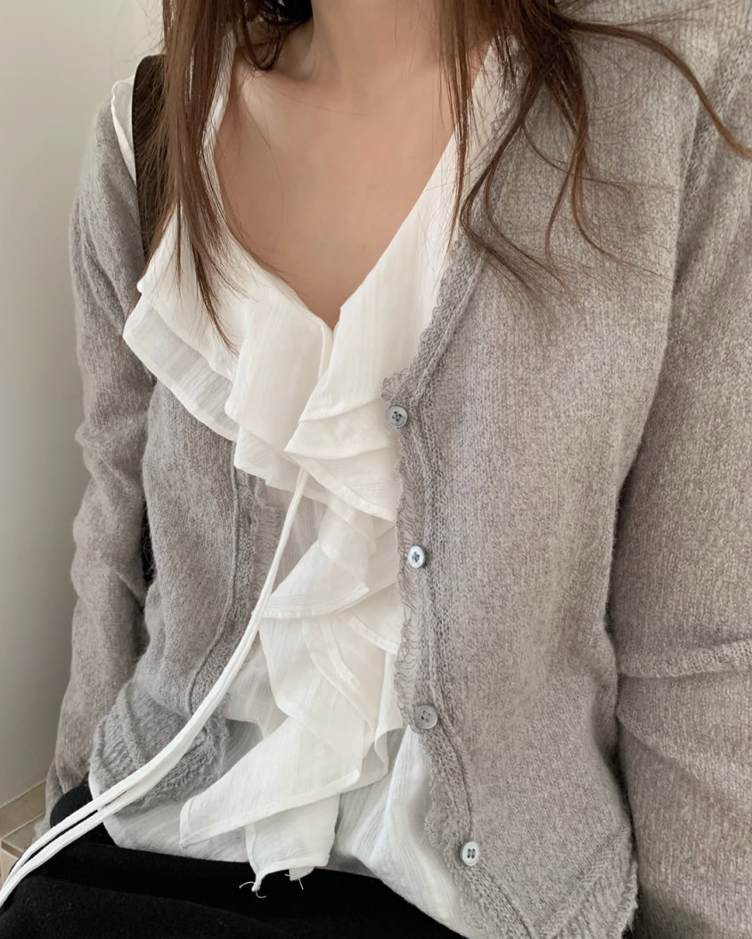 Ruffle lace collar blouse