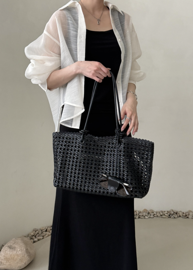 Eyelet shoulder bag