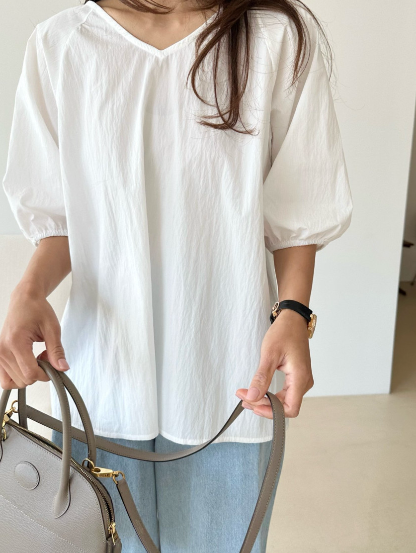 V neck puff sleeves blouse