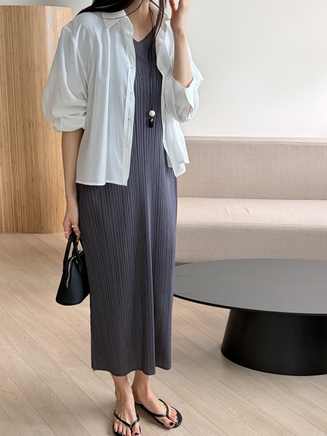 Pleats wing sleeves dress