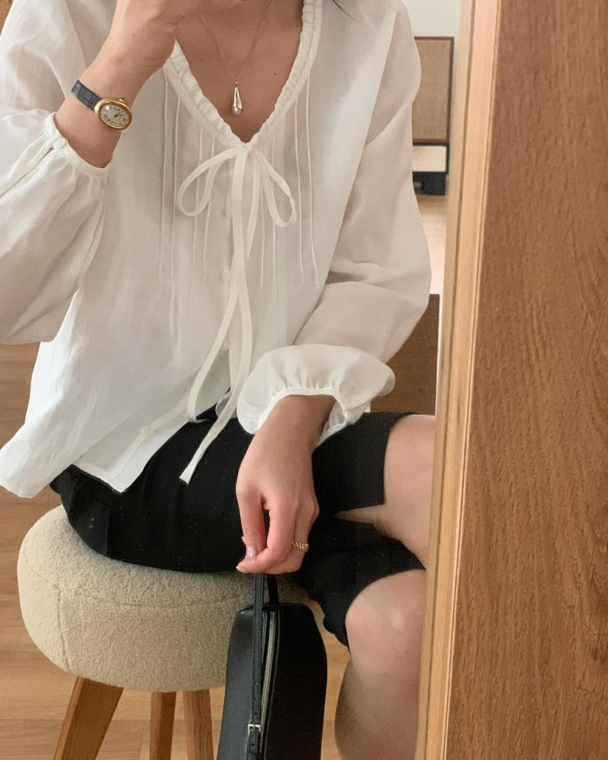 Lace neckline pintuck blouse