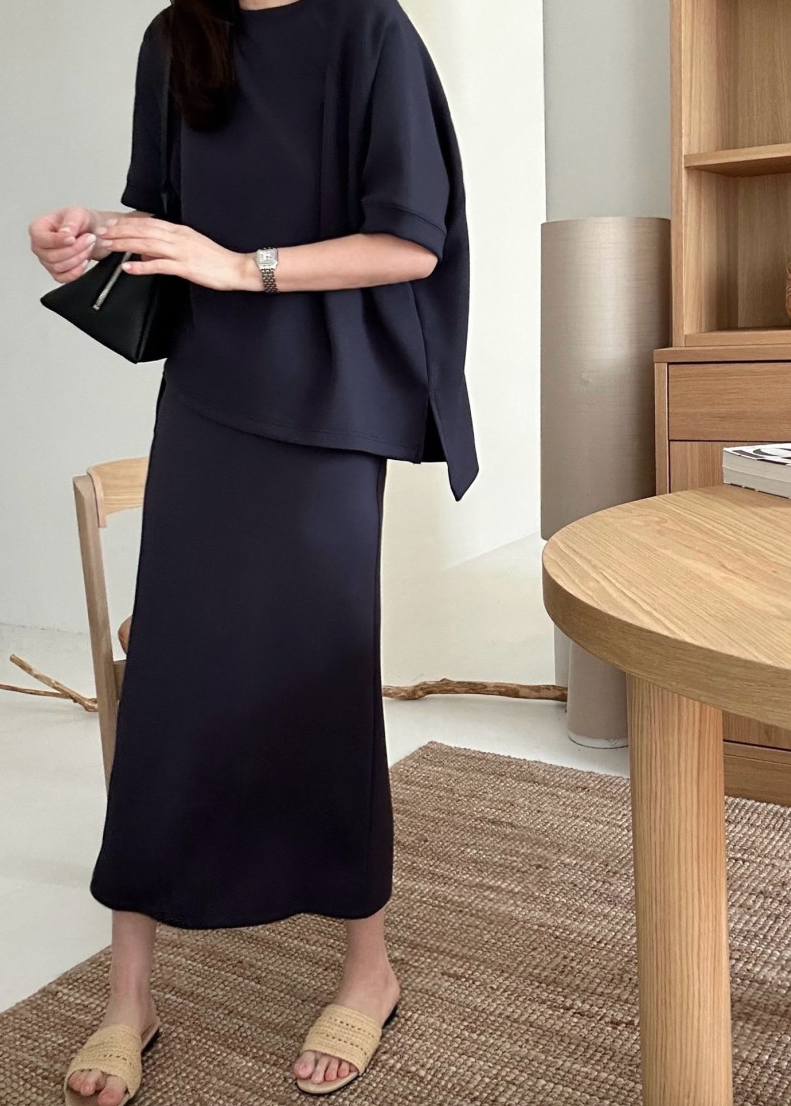 Raglan top & skirt set