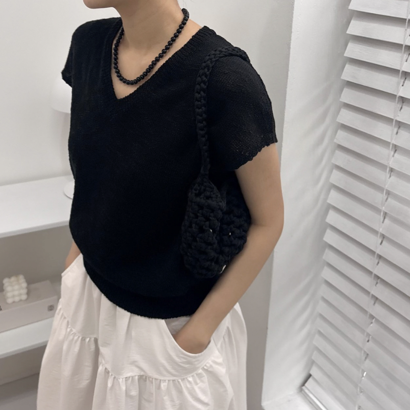 V neck slub knit top