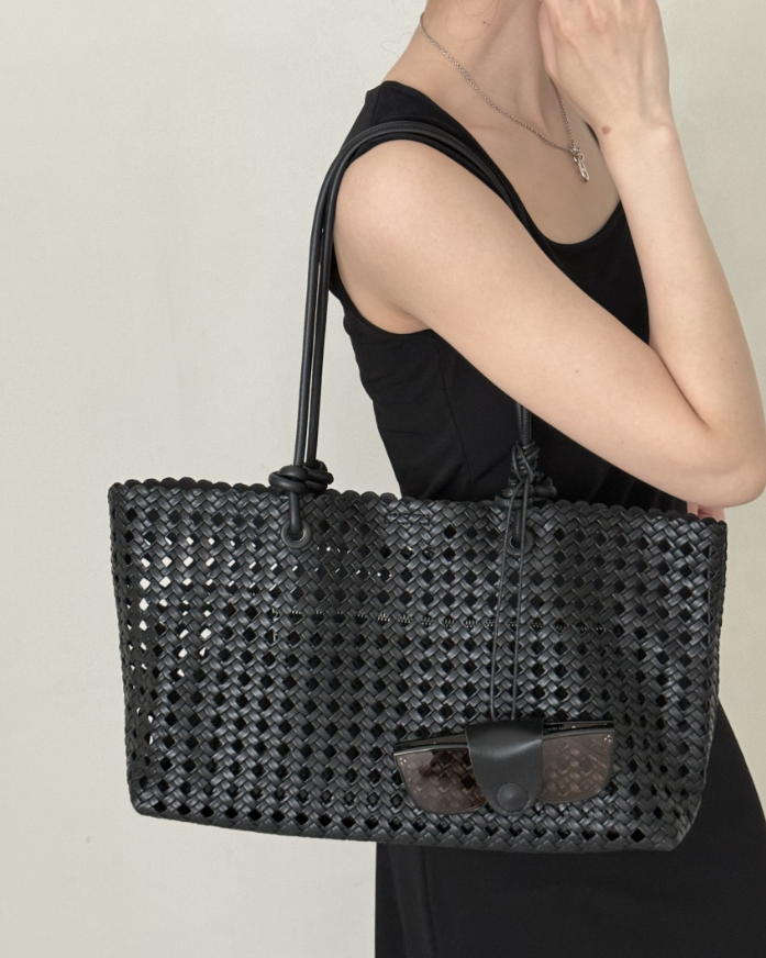Eyelet shoulder bag