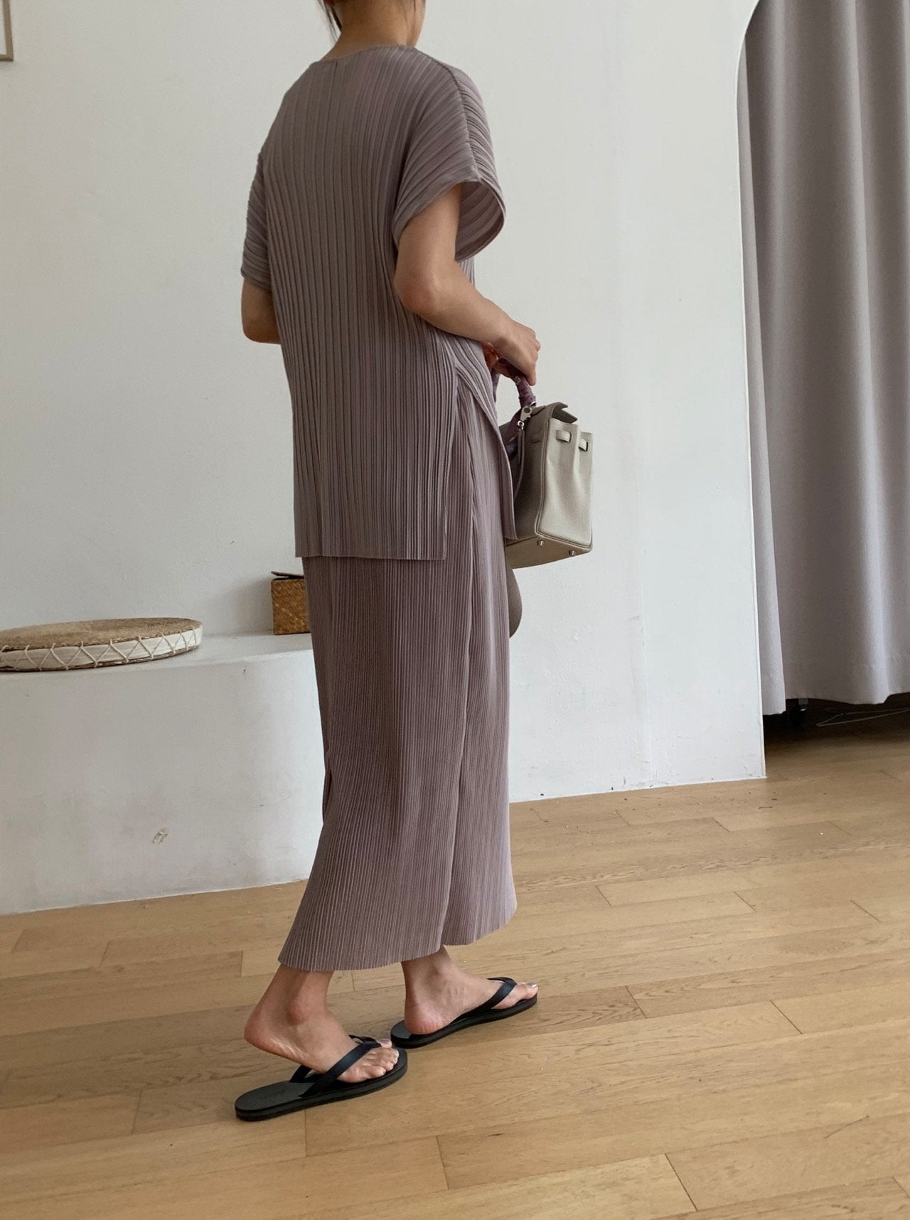 Pleats blouse and skirt set