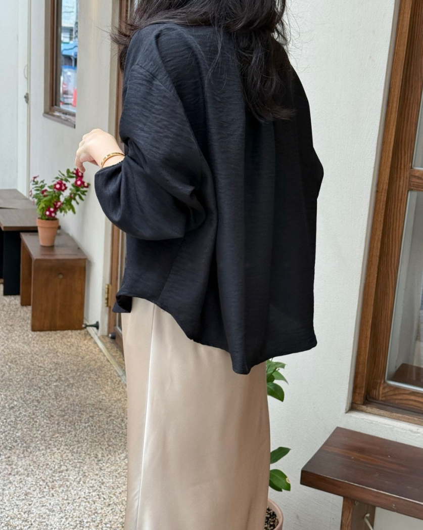 Silky semi cropped blouse