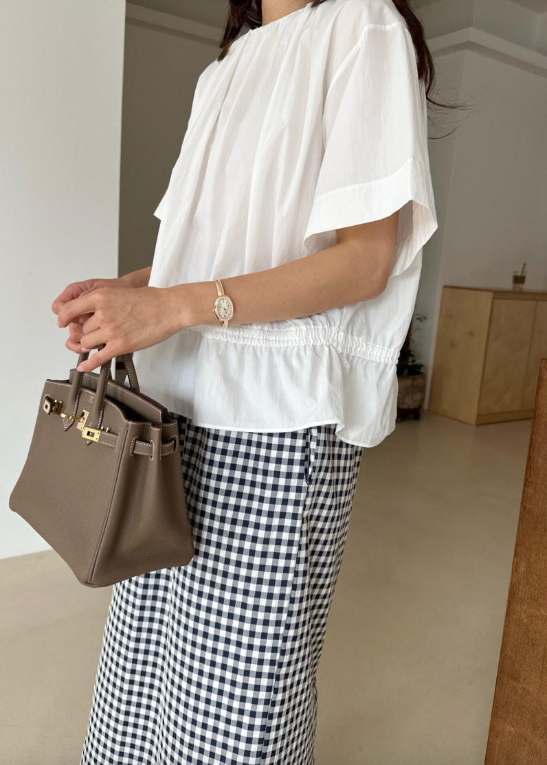 Shirring neckline blouse