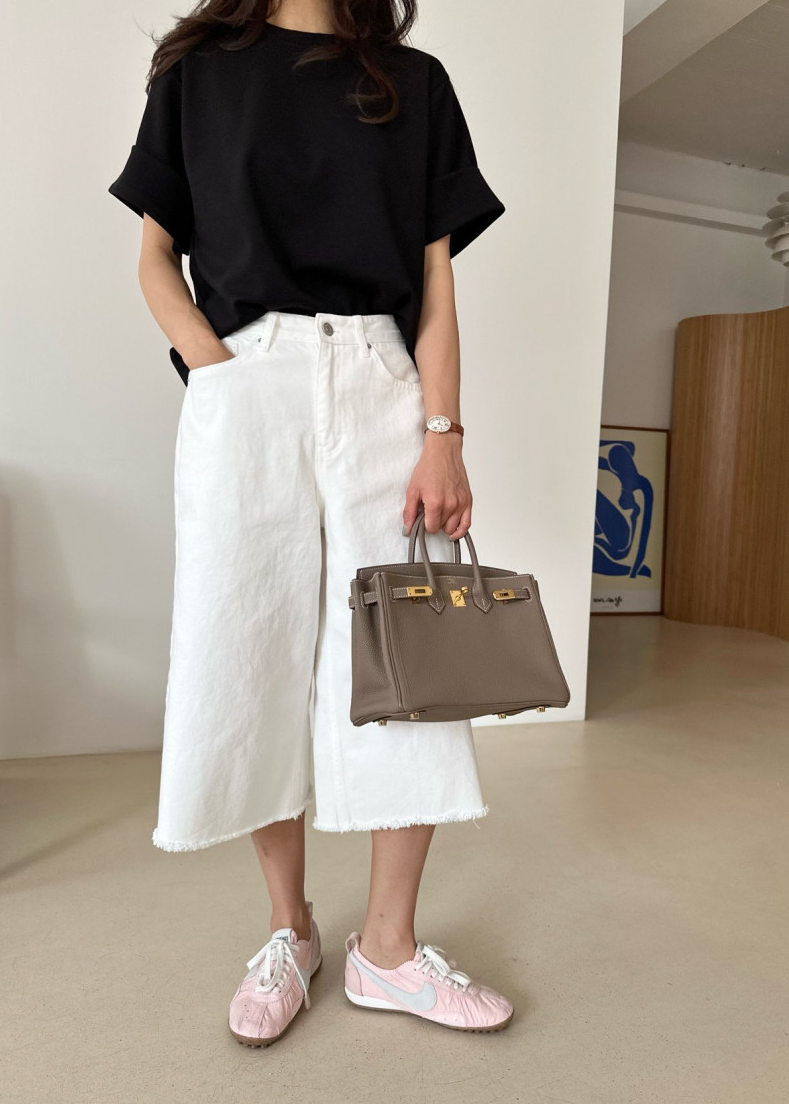 White denim bermuda pants