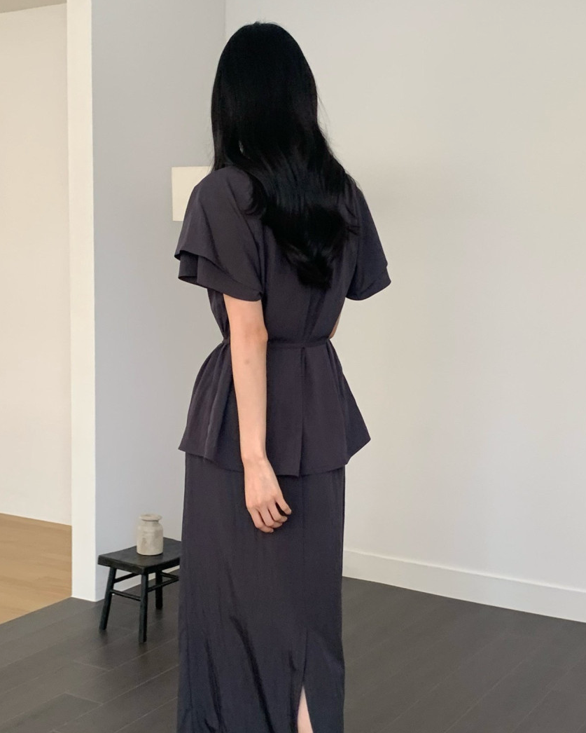 Wing sleeves blouse/ Skirt
