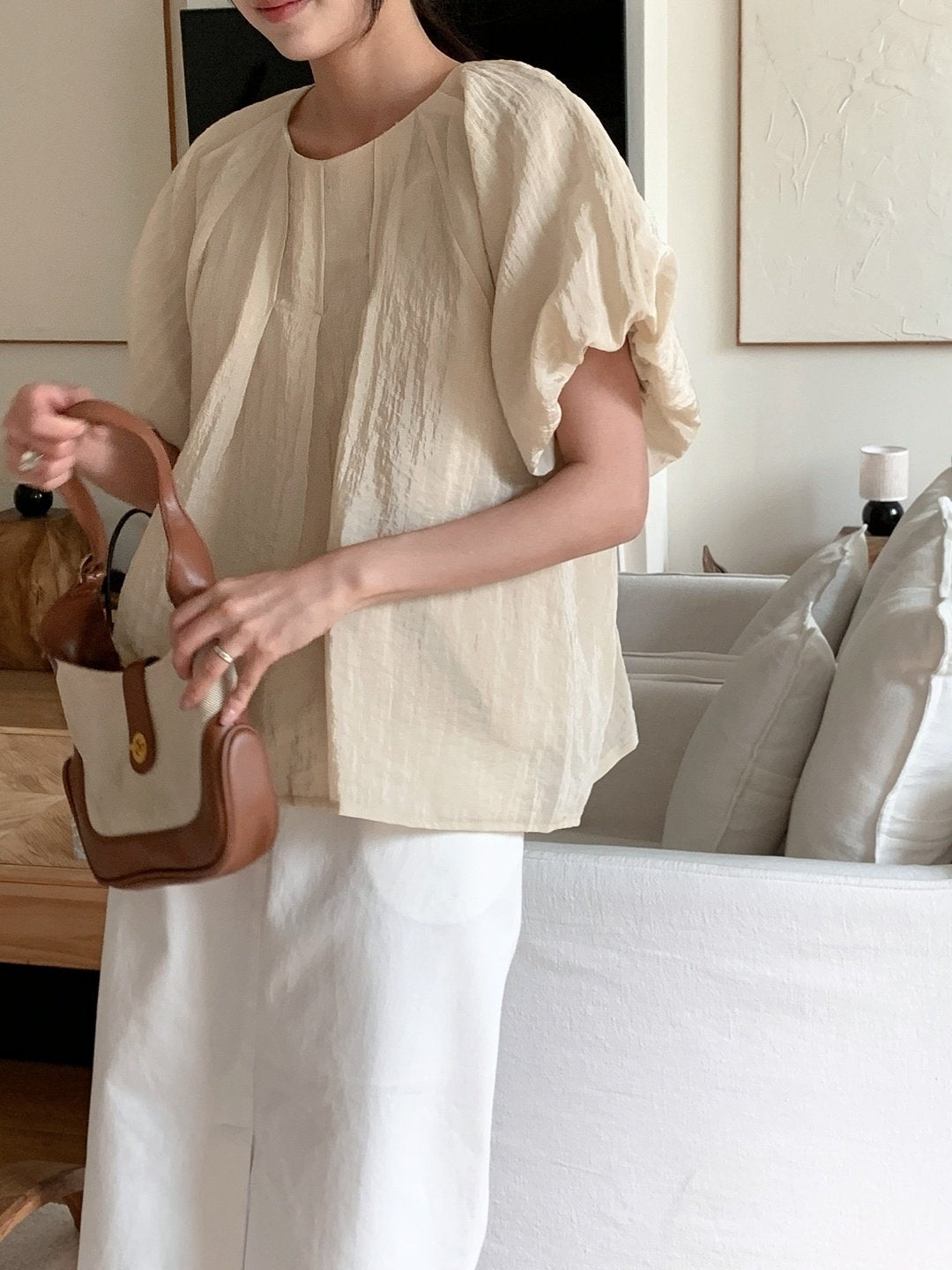 Flowing puff blouse