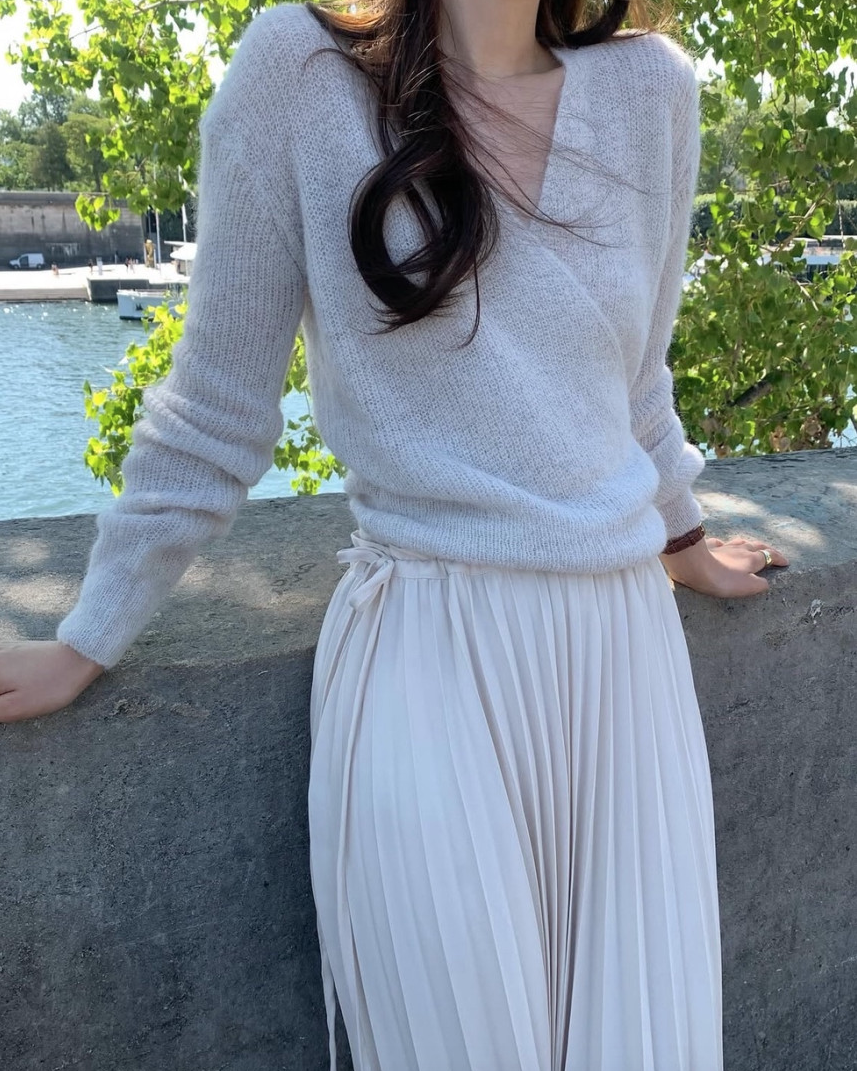 Accordion pleats skirt