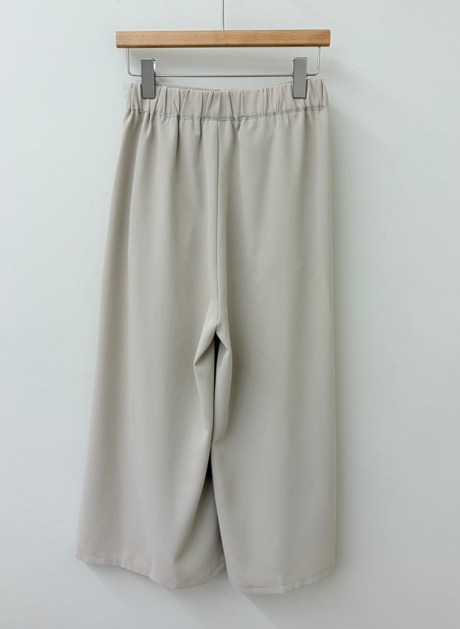 Silky wide-leg pants
