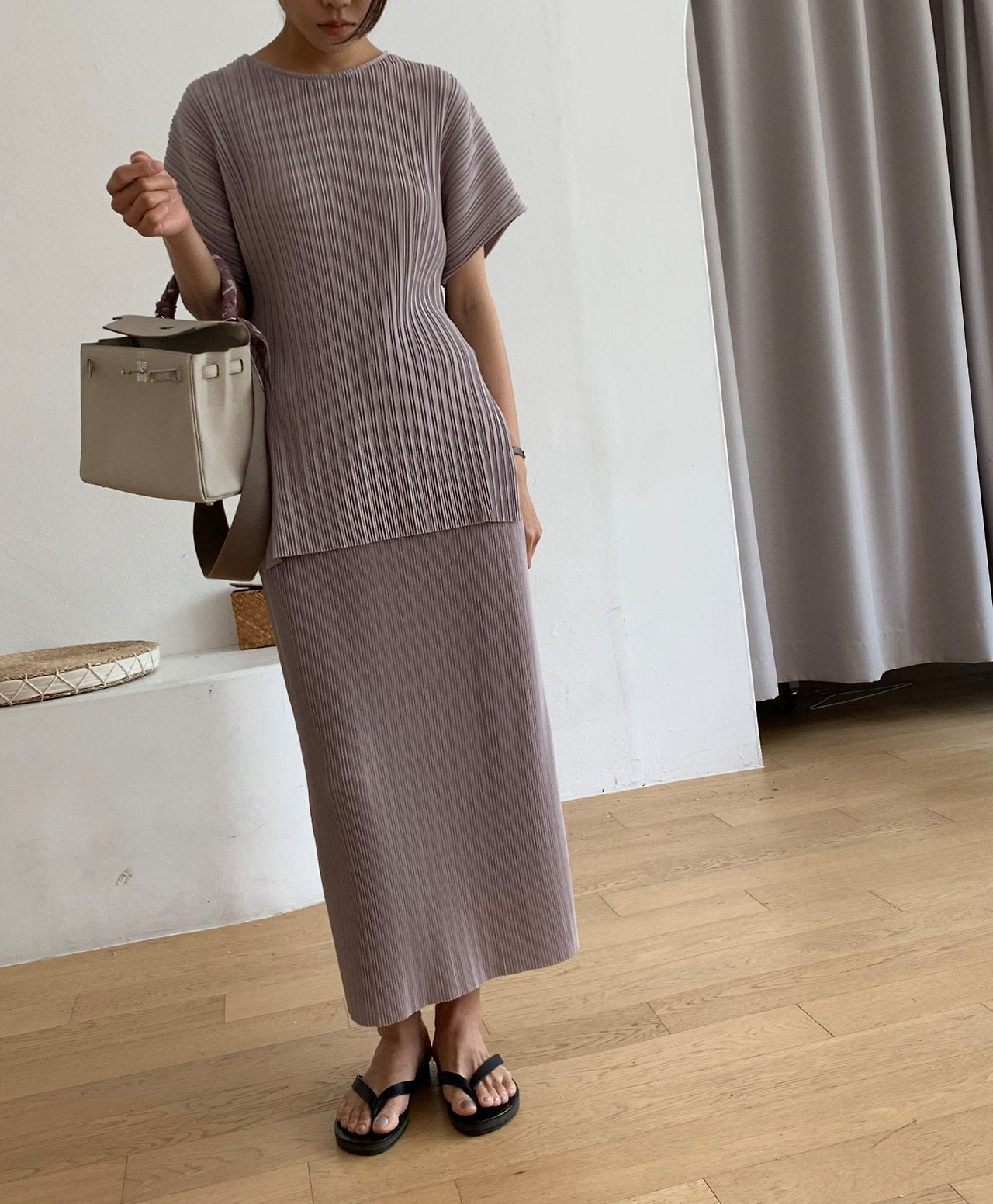 Pleats blouse and skirt set