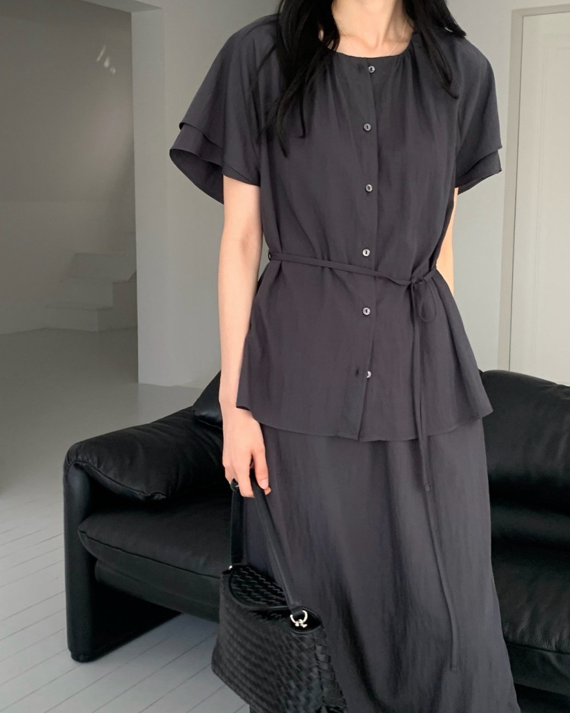 Wing sleeves blouse/ Skirt
