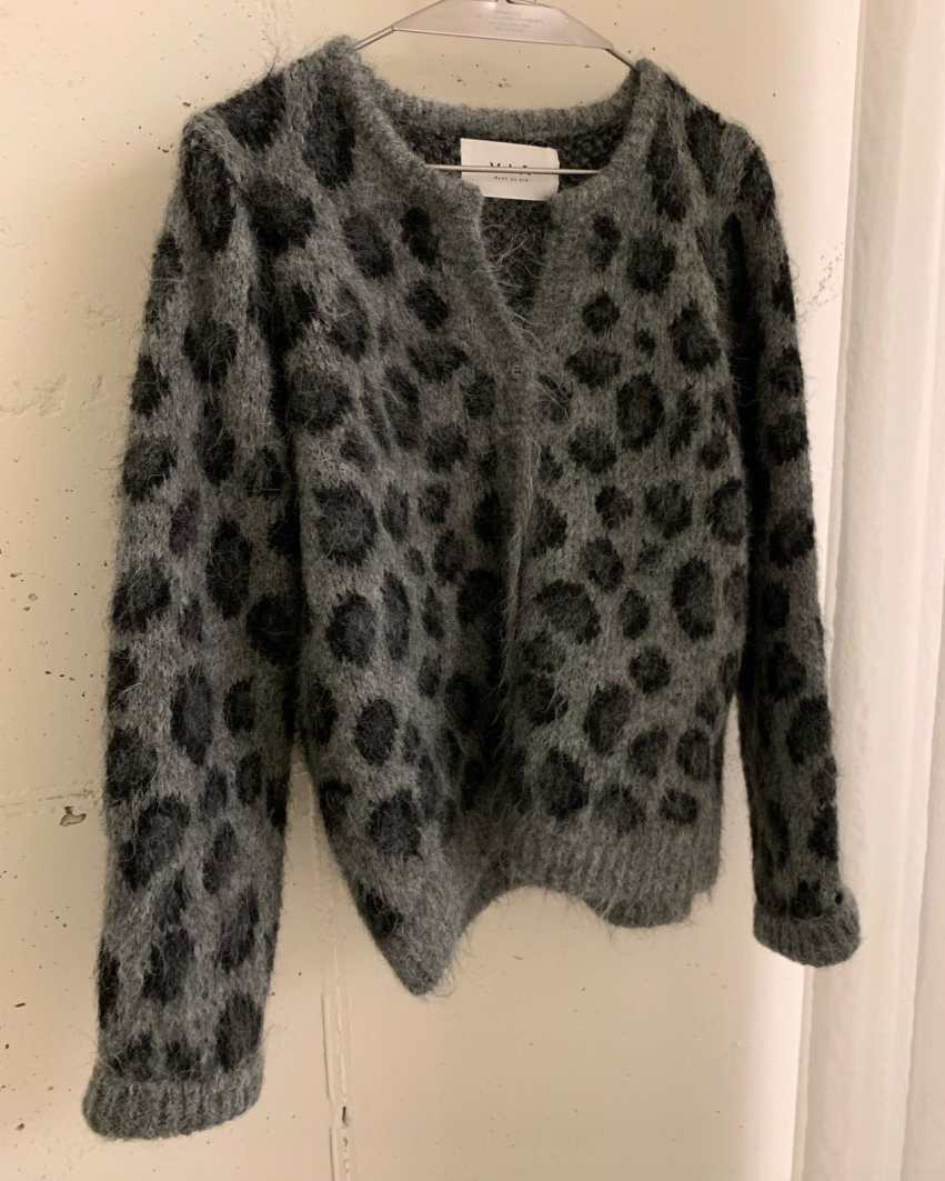 (F/W) Hairy leopard cardigan