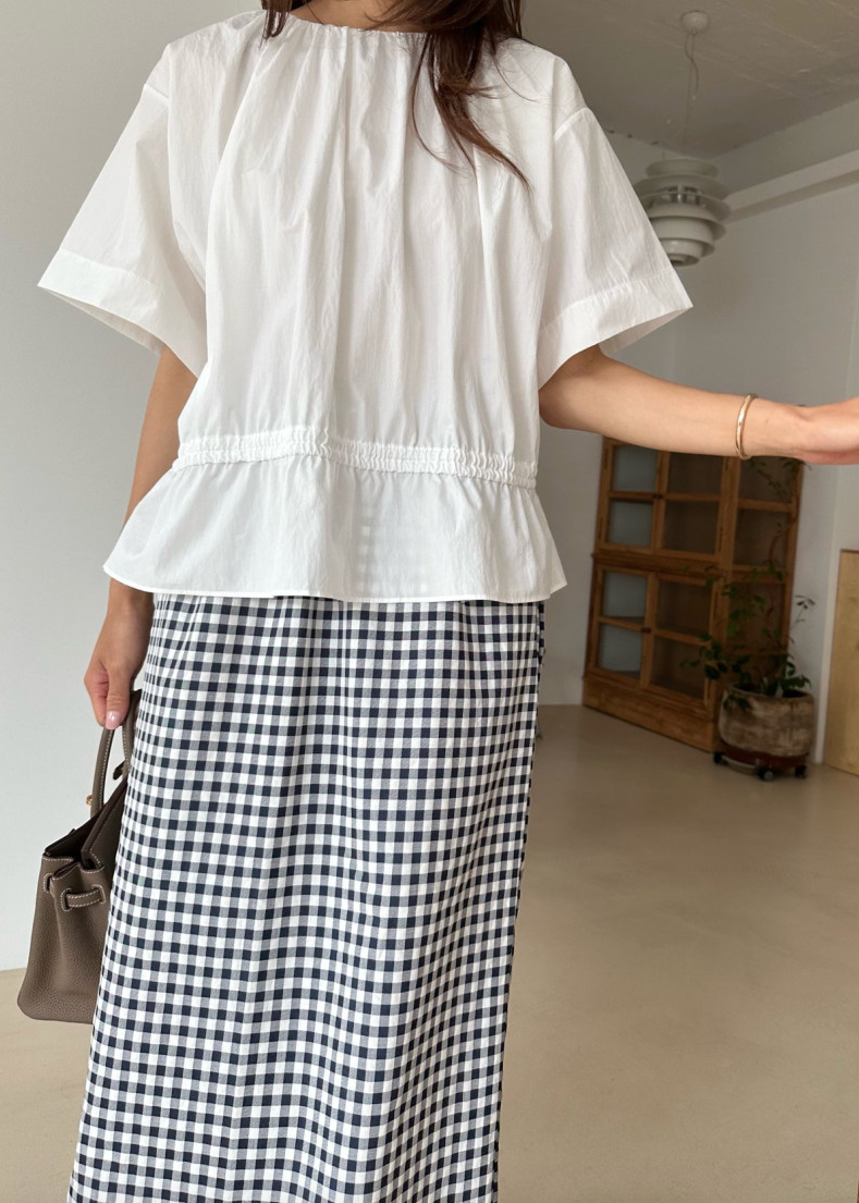 Shirring neckline blouse
