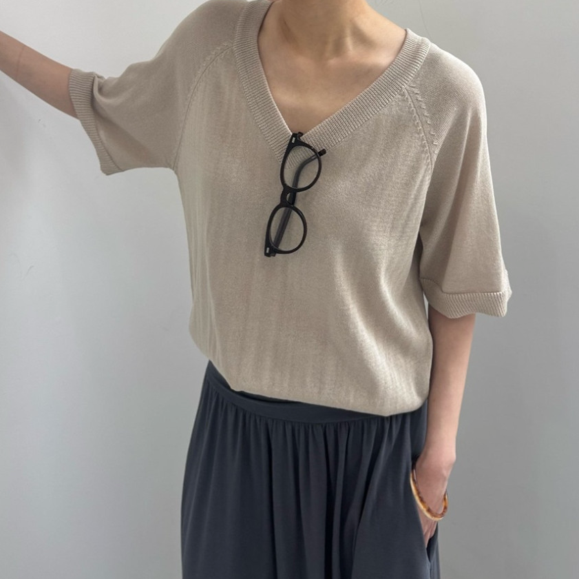 V neck summer knit top