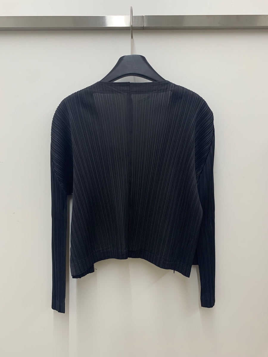 Pleated cardigan