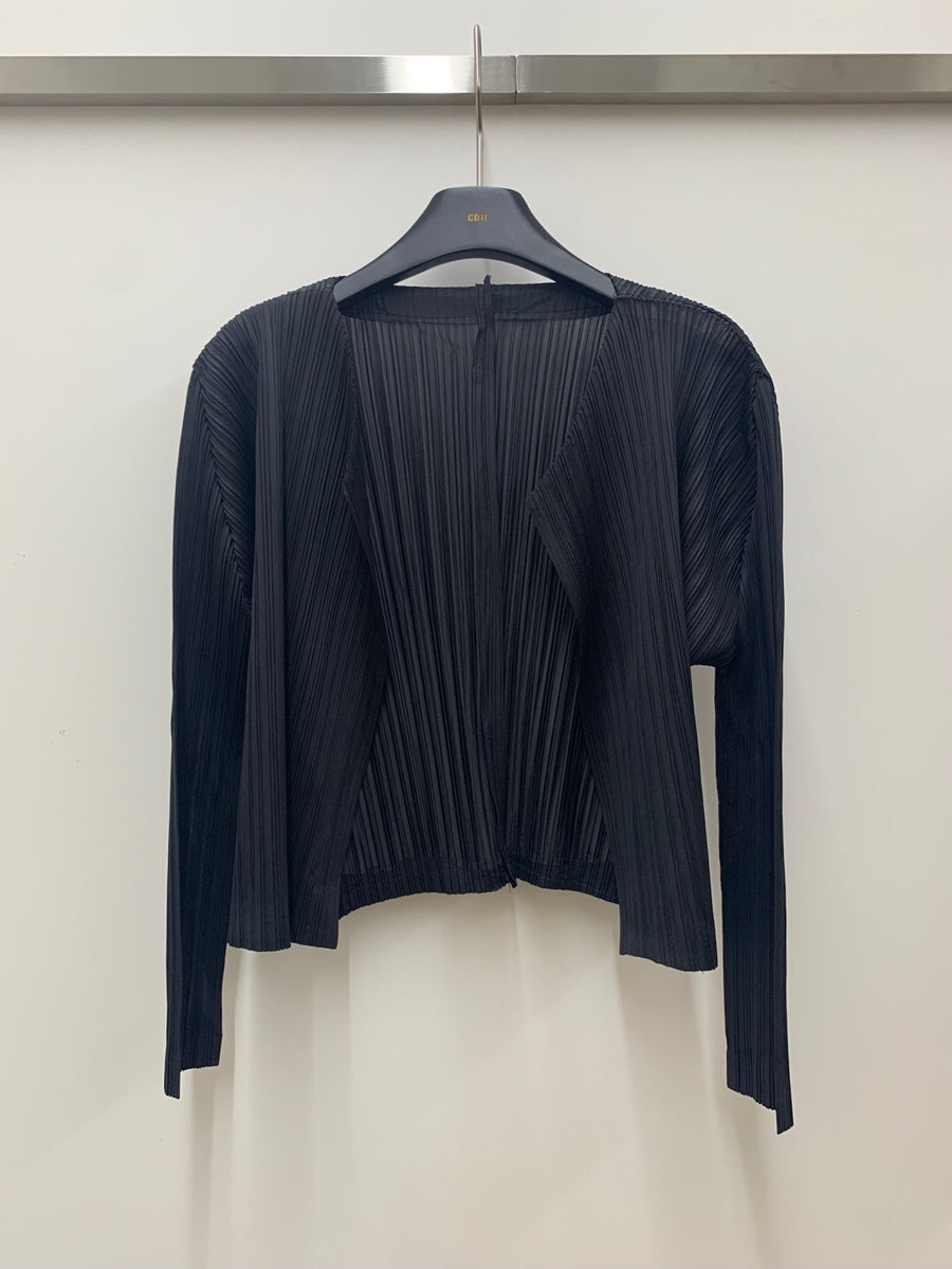 Pleated cardigan