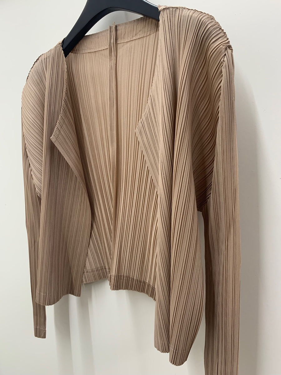 Pleated cardigan