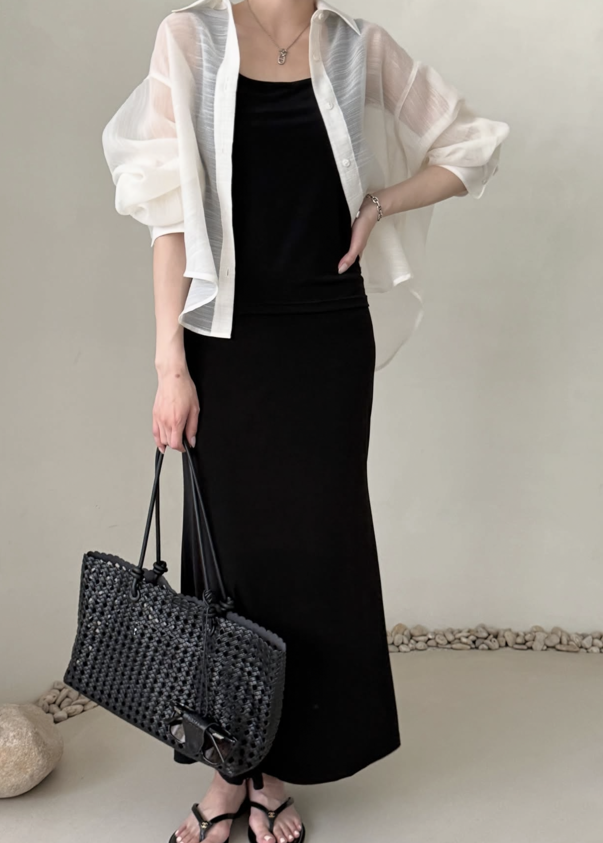 Eyelet shoulder bag
