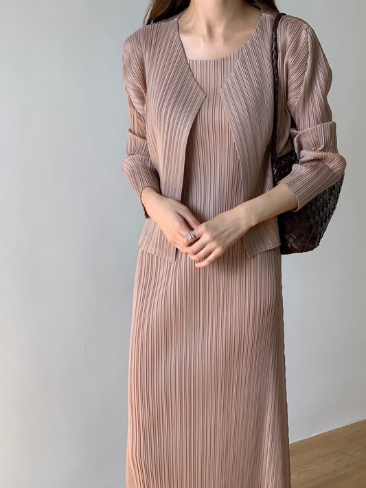 Pleated cardigan