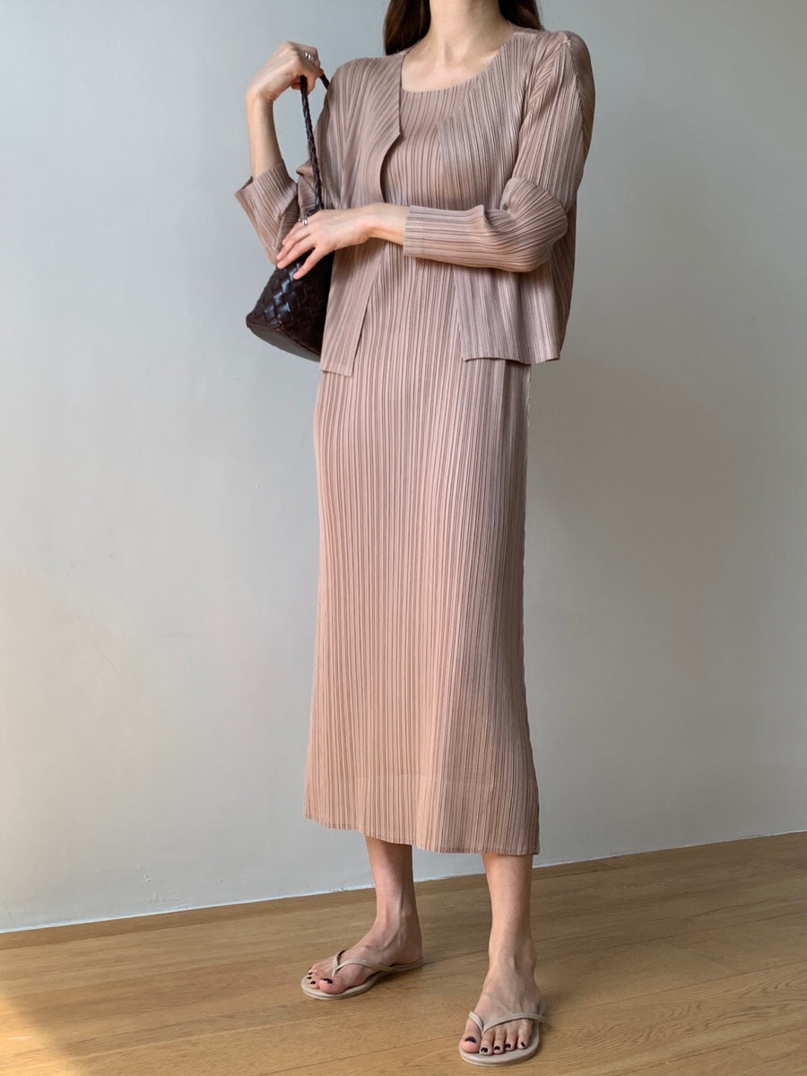 Pleated cardigan