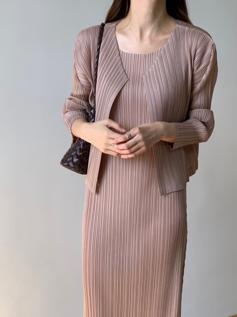 Pleated cardigan