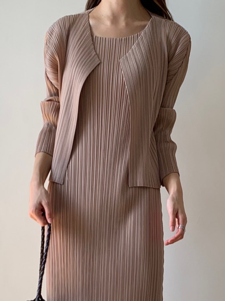 Pleated cardigan
