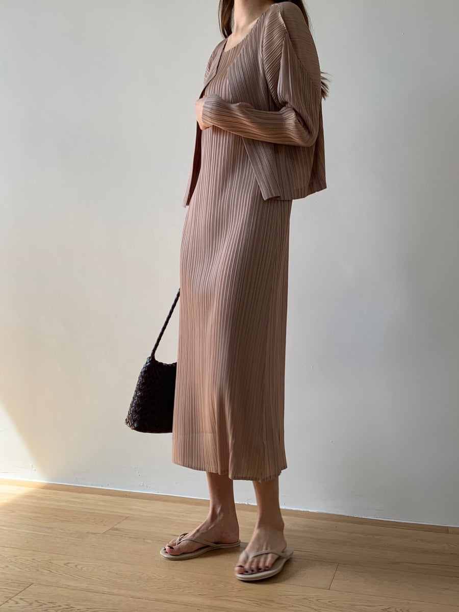 Pleated cardigan