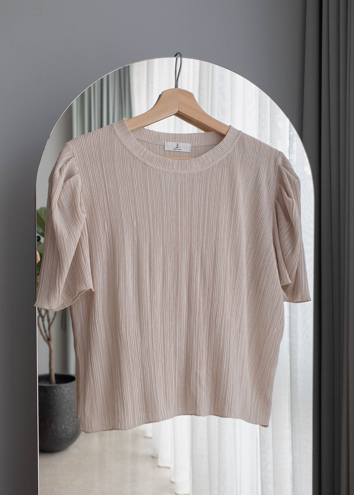 Pleated puff tee