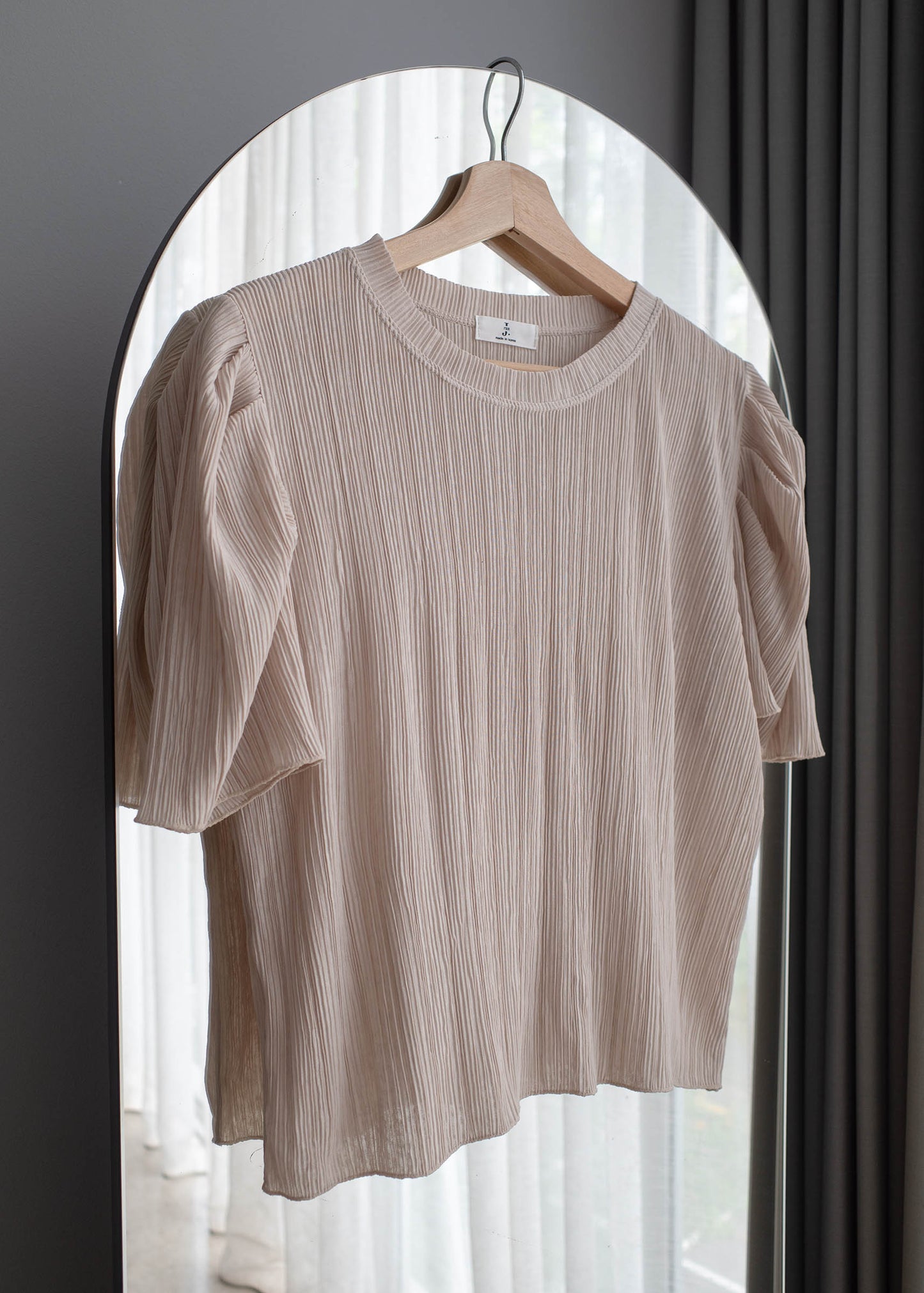 Pleated puff tee