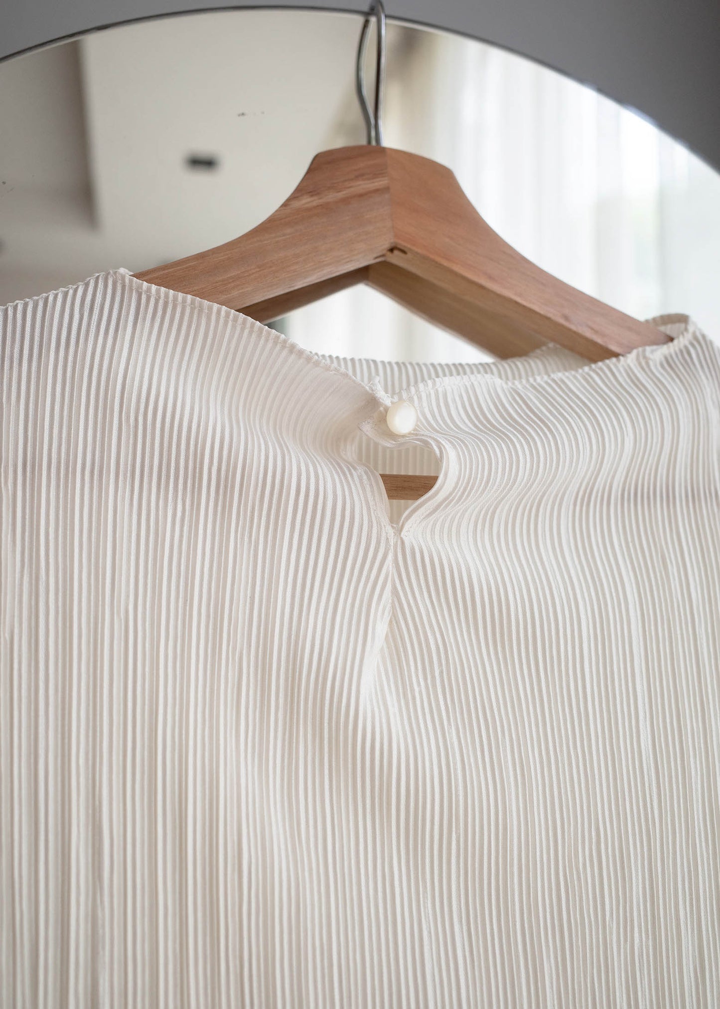 Pleats blouse