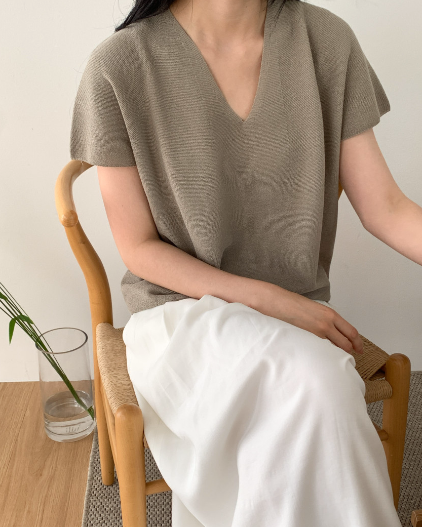 Linen wholegarment V neck knit