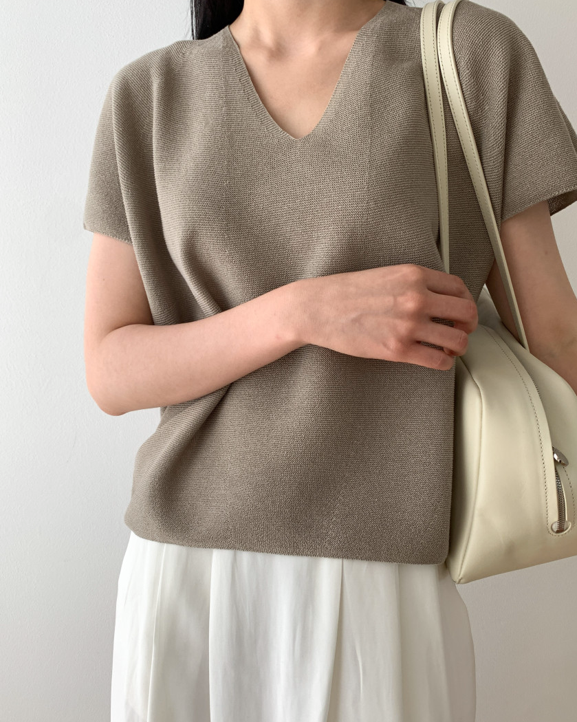 Linen wholegarment V neck knit