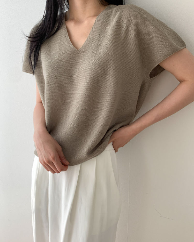 Linen wholegarment V neck knit