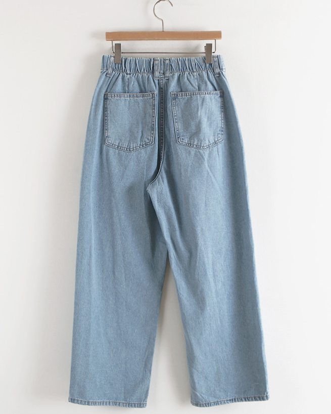 Summer pocket denim