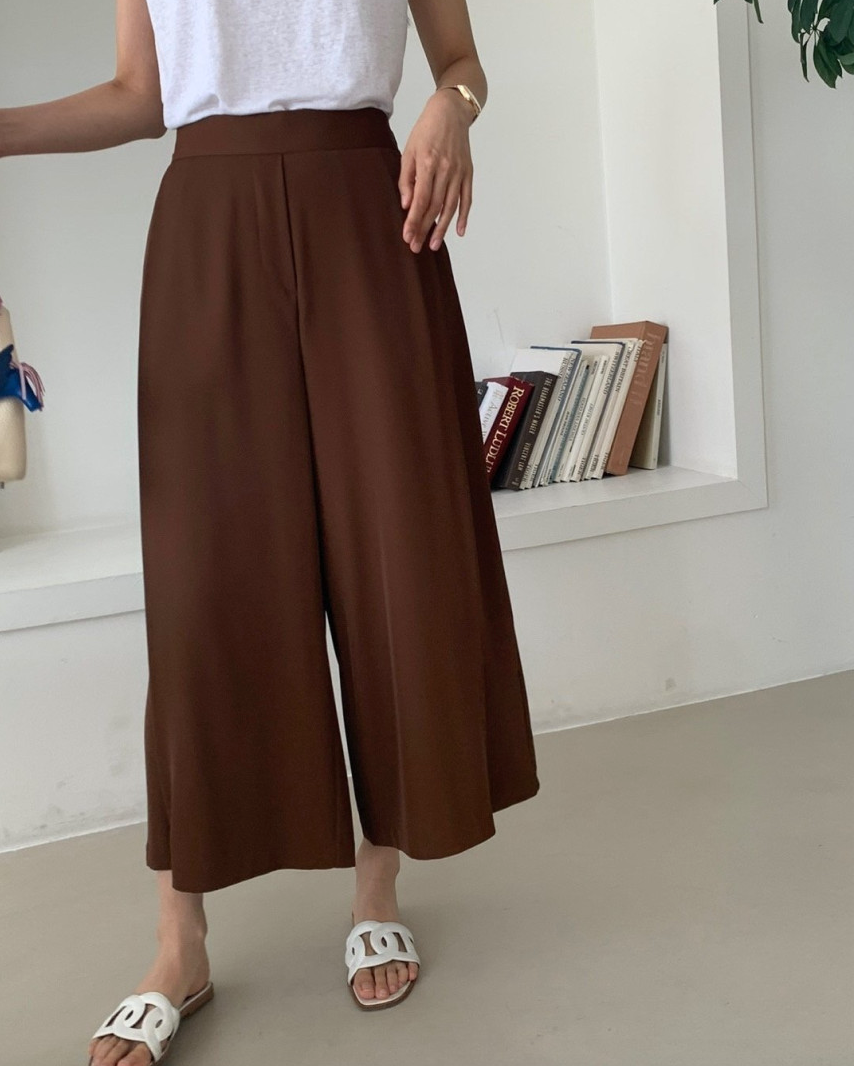 Silky wide pintuck pants