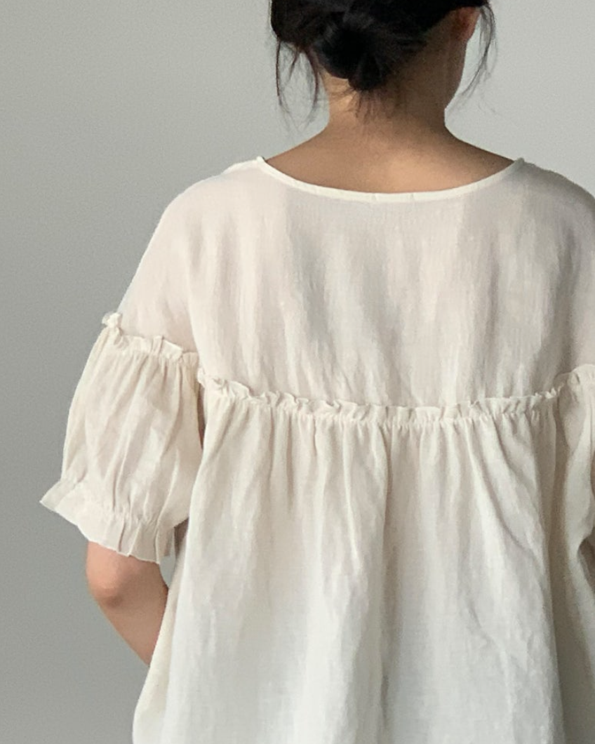 Linen frill blouse