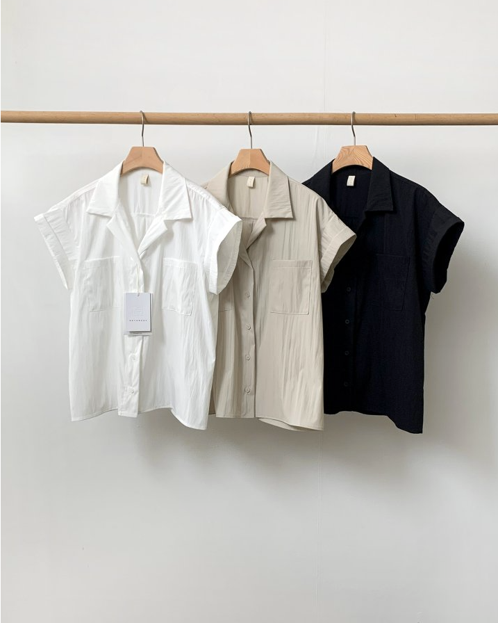 Notched collar shirt