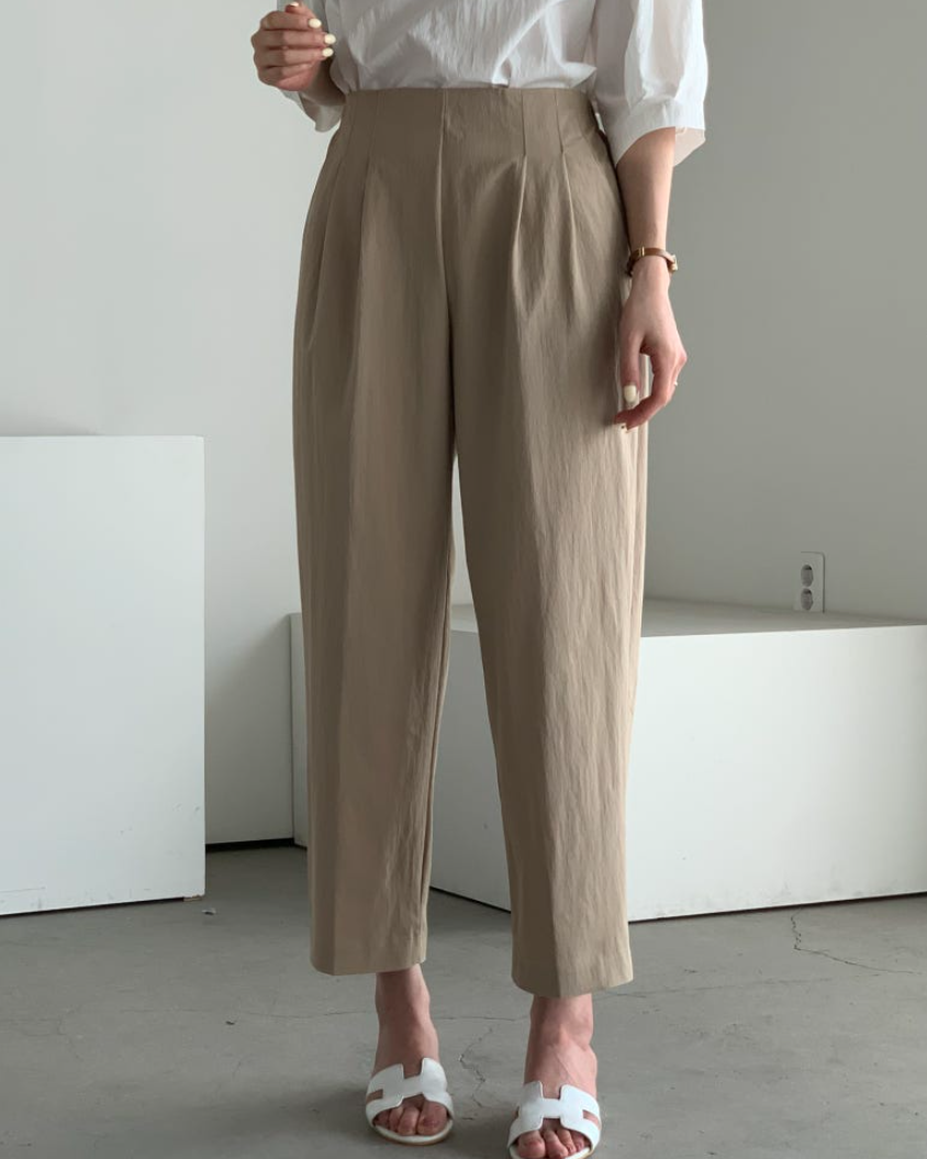 Modern pintuck slacks