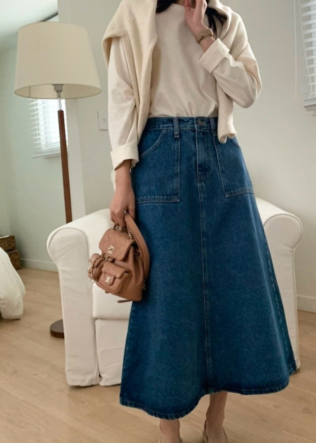 Big pocket A-line denim skirt