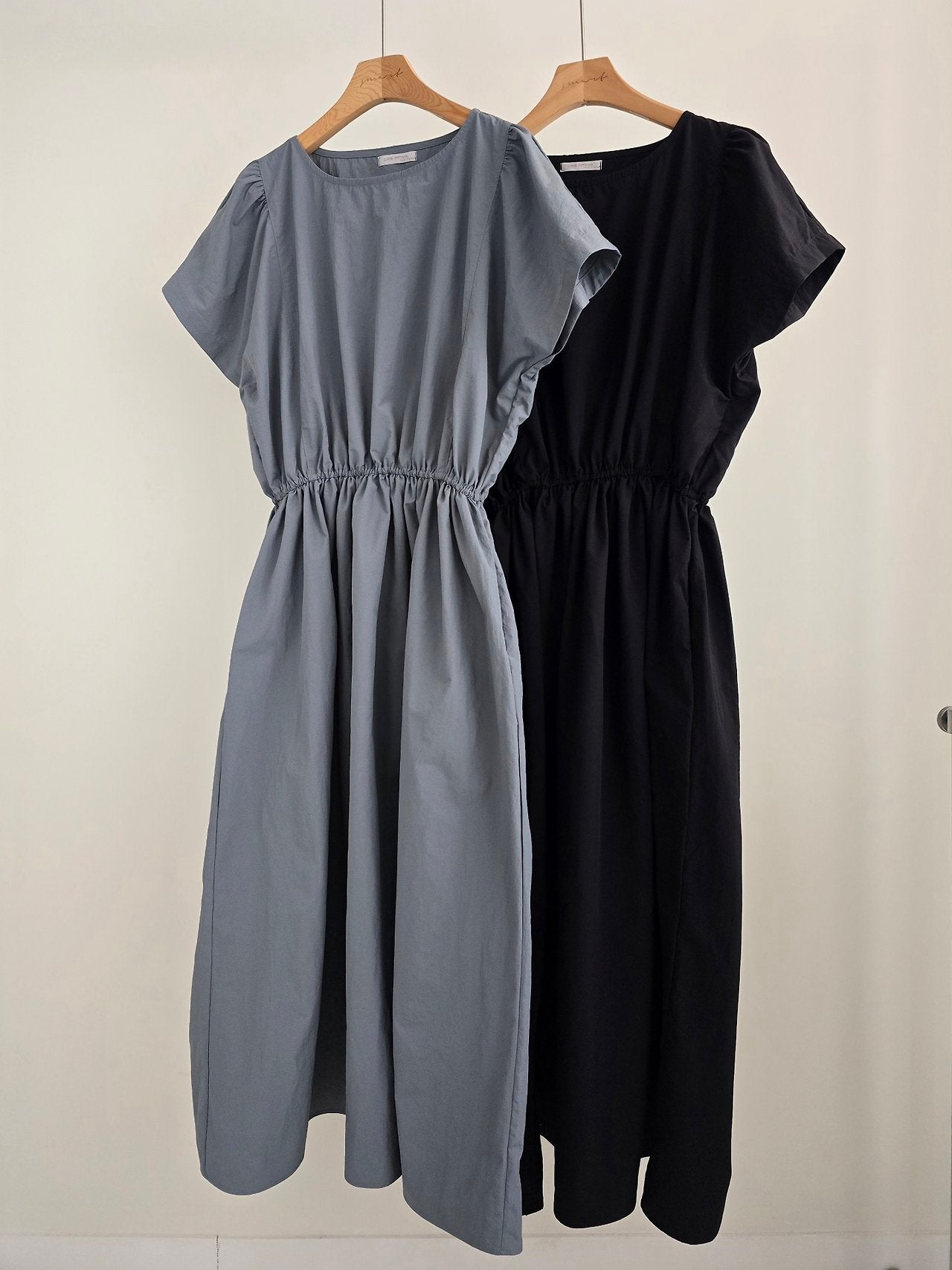 Nylon Puff sleeves dress