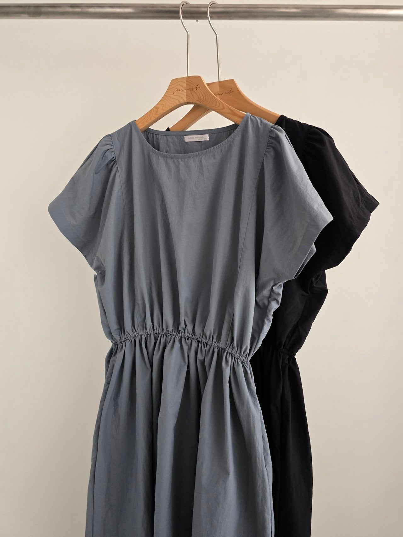 Nylon Puff sleeves dress